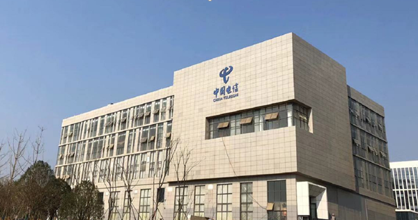 IDC電信機(jī)柜特價3600元/月 42U標(biāo)準(zhǔn)機(jī)柜/10ip/10A電/100M帶寬